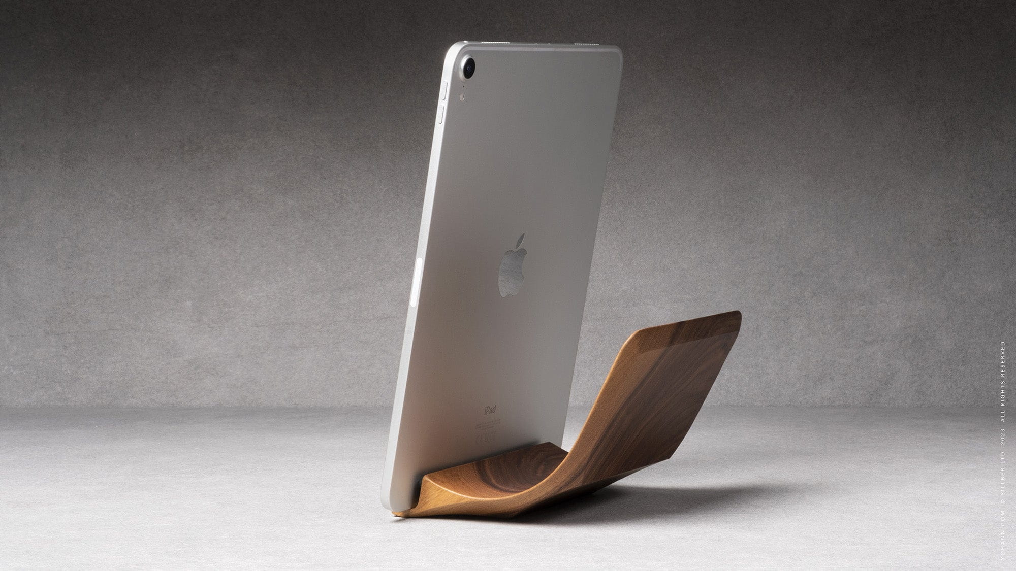 iPad Ständer Holz – YOHANN